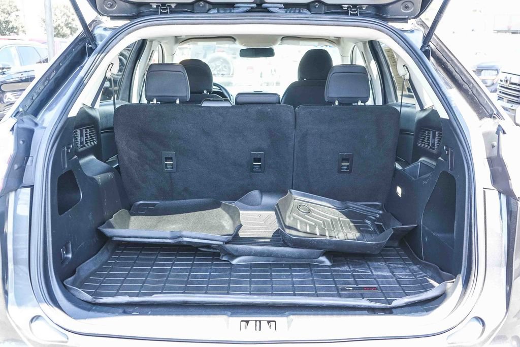 Certified 2019 Ford Edge SE FWD image 30