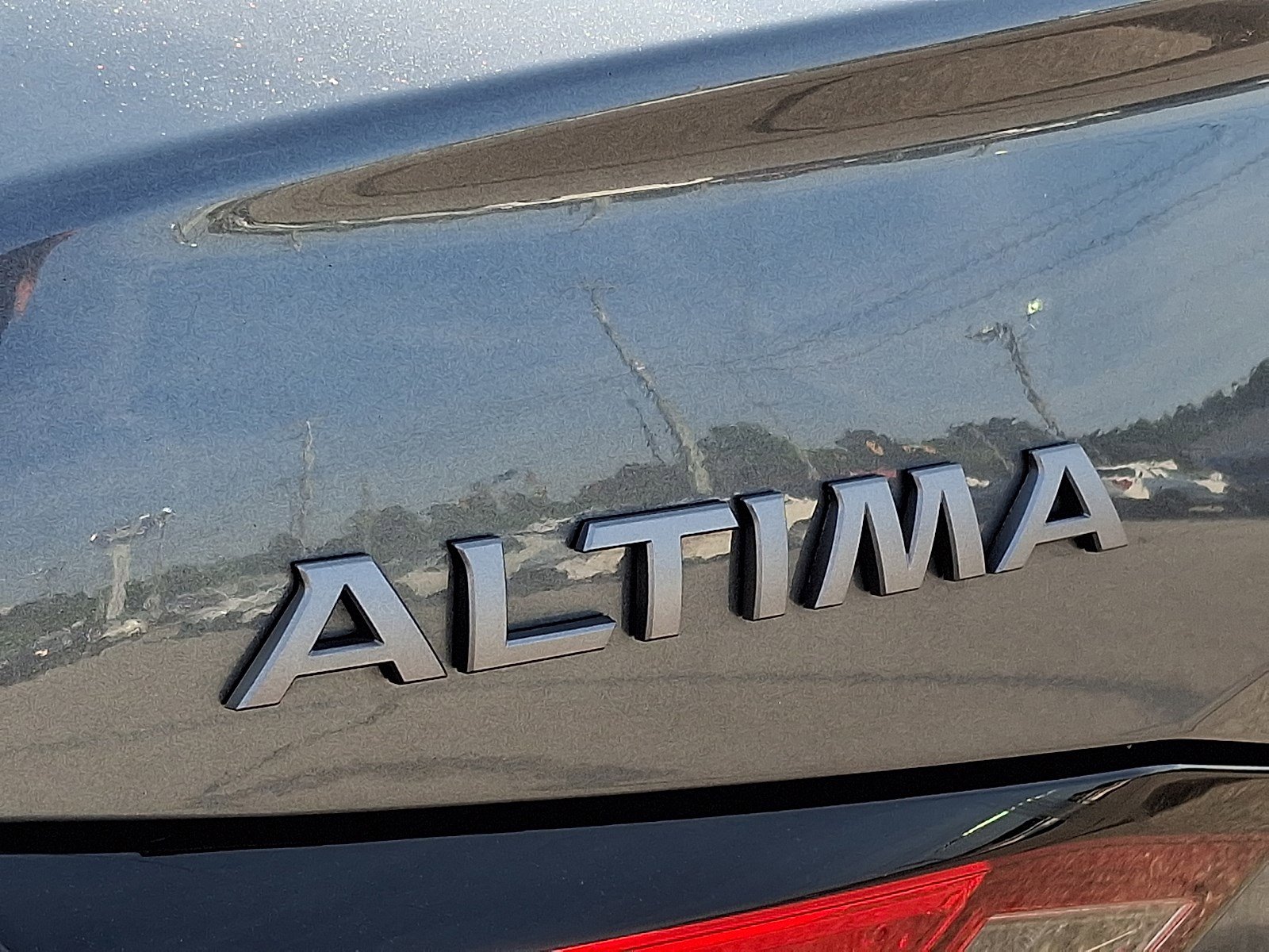 Used 2024 Nissan Altima 2.5 SV FWD image 30