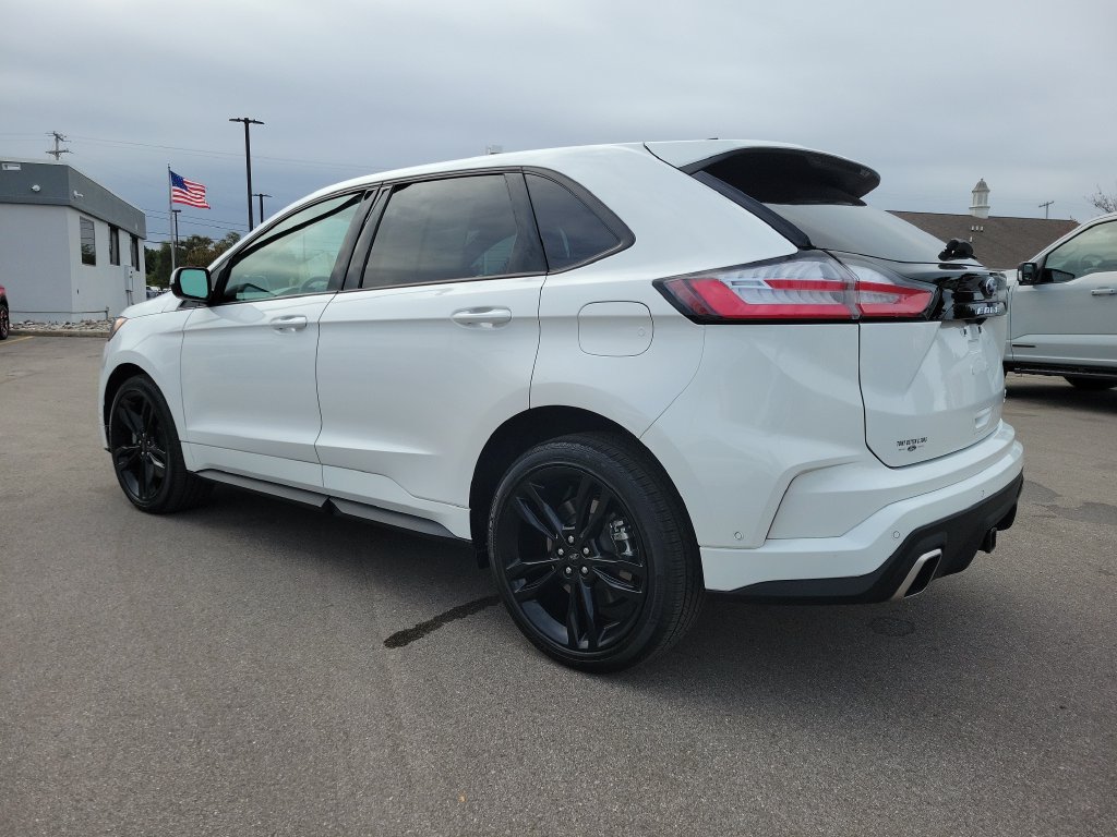 Certified 2024 Ford Edge ST w/ Equipment Group 401A AWD/4WD image 3