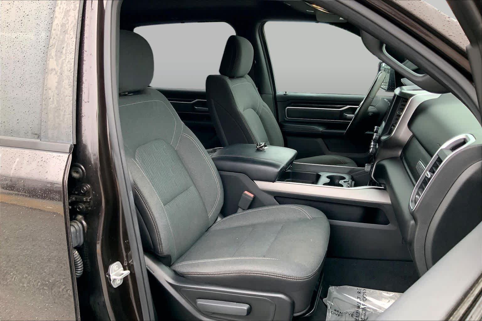 Used 2019 RAM 1500 Big Horn AWD/4WD image 9