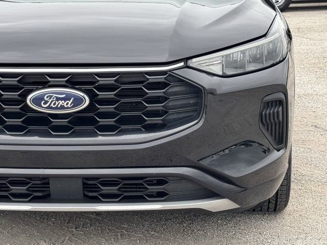 Certified 2023 Ford Escape ST-Line image 8