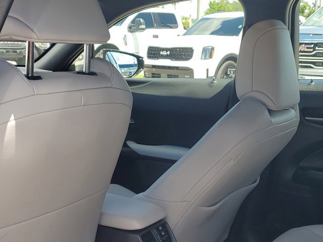 Used 2024 Lexus UX 250h FWD image 12