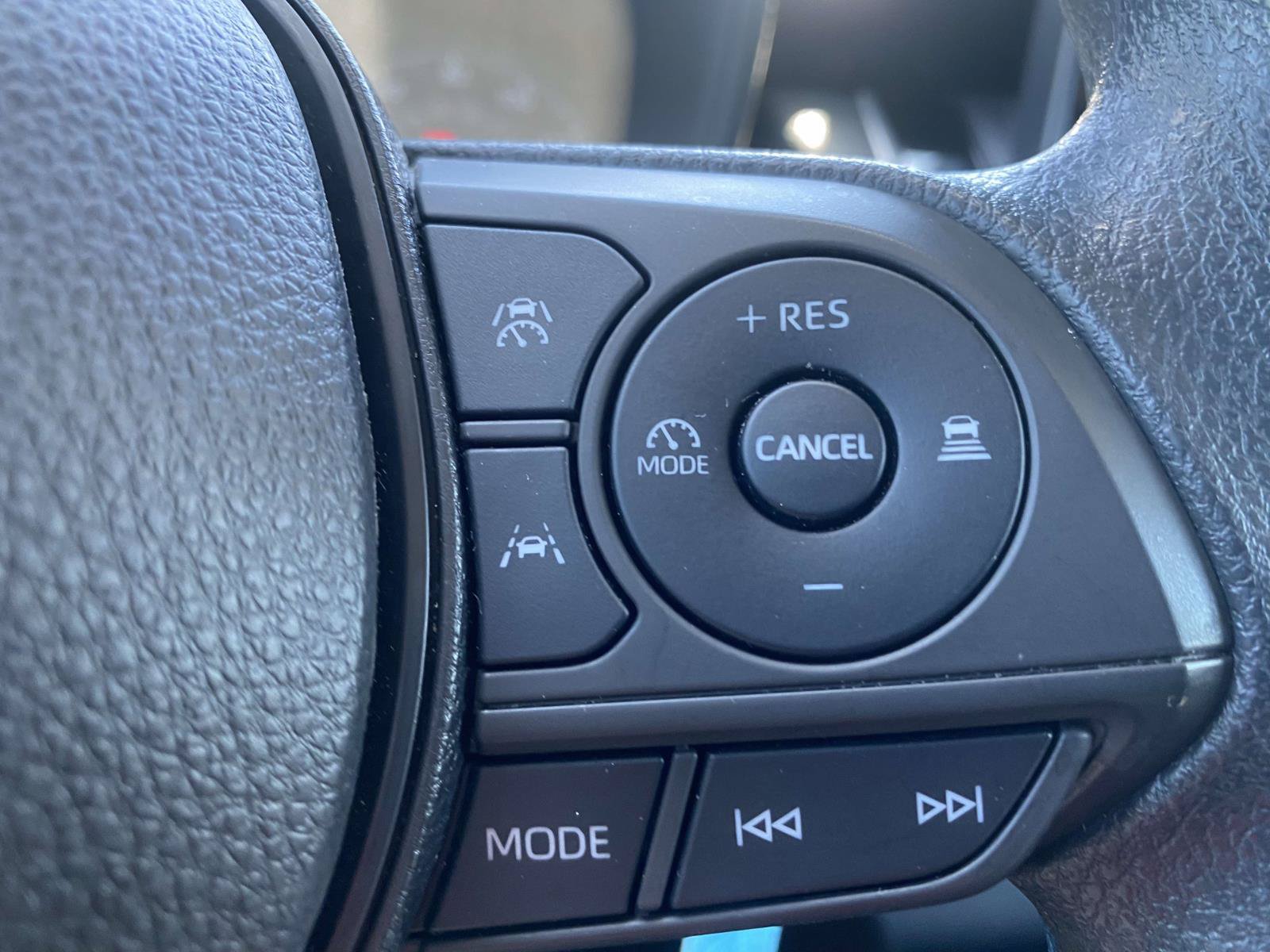Used 2023 Toyota Corolla LE FWD image 21