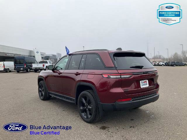 Used 2024 Jeep Grand Cherokee Limited w/ Luxury Tech Group II AWD/4WD image 3