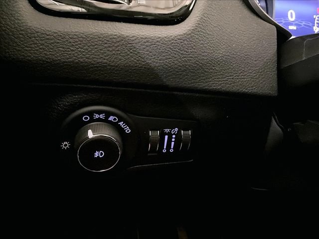 Used 2020 Jeep Compass Limited AWD/4WD image 30