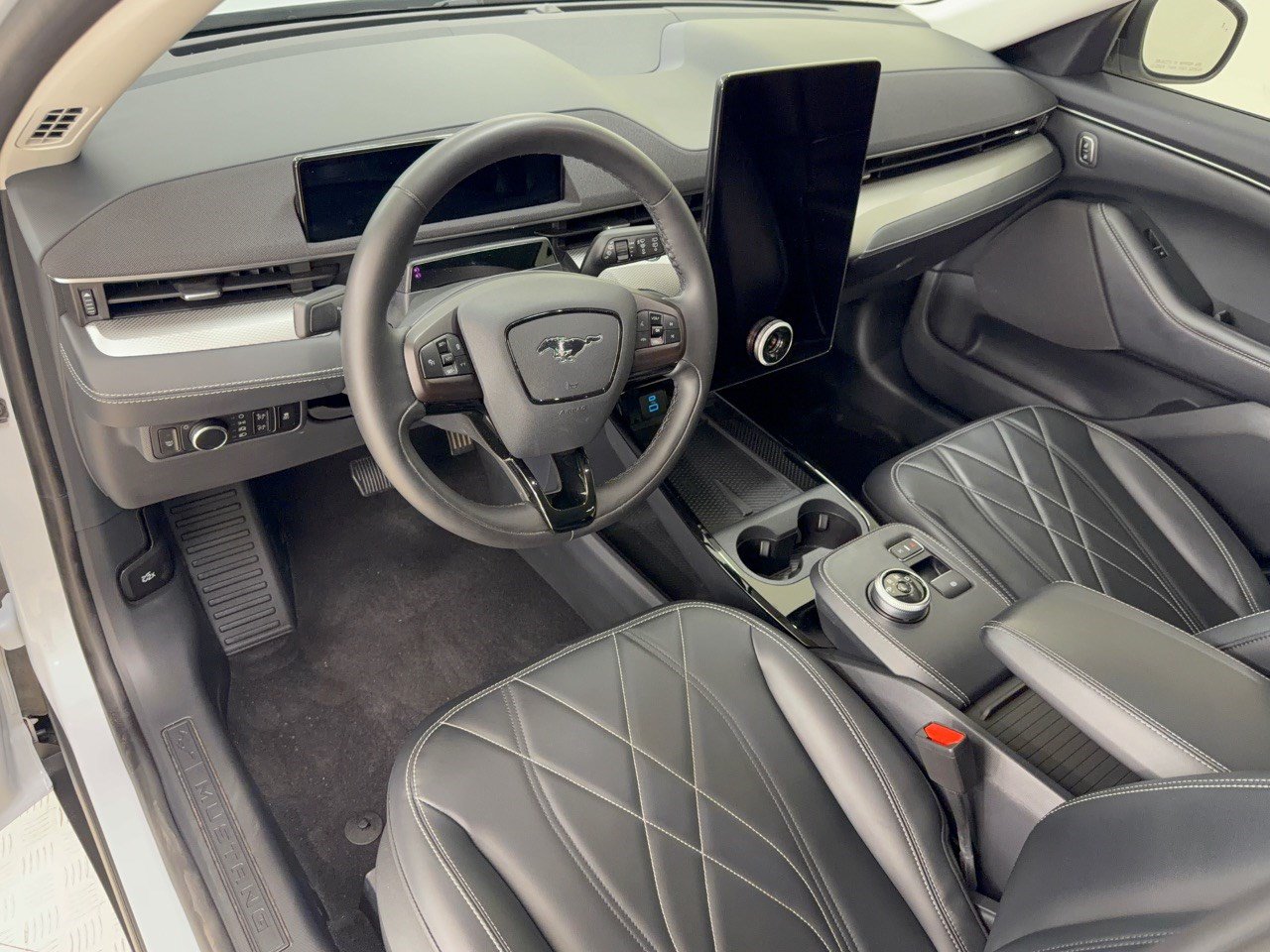 Certified 2023 Ford Mustang Mach-E Select RWD image 4