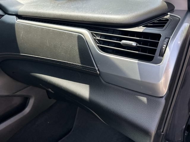 Used 2018 Chevrolet Tahoe LT RWD image 30