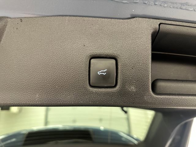 Certified 2025 Ford Escape Platinum image 21