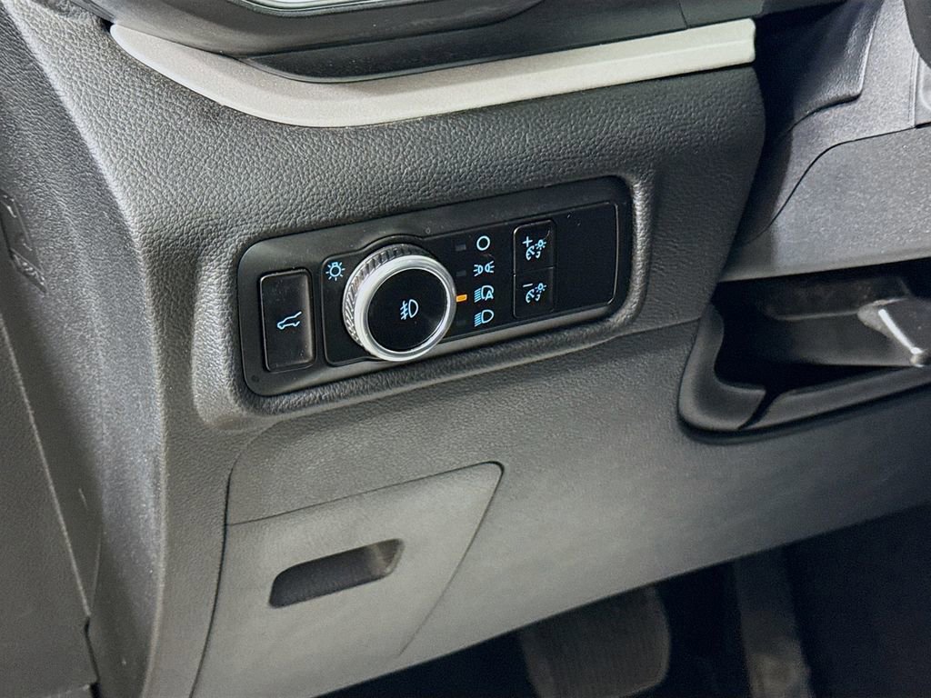 Certified 2023 Ford Explorer XLT w/ Equipment Group 202A image 10