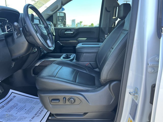 Used 2022 GMC Sierra 3500 Denali w/ Denali Ultimate Package AWD/4WD image 12