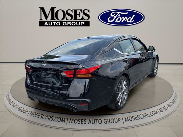 Used 2024 Nissan Altima 2.0 SR FWD image 5