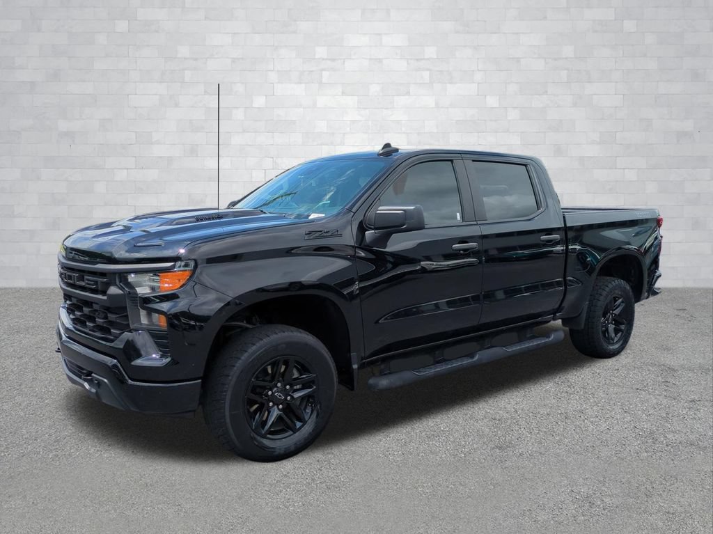 Used 2022 Chevrolet Silverado 1500 Custom Trail Boss w/ Midnight Edition AWD/4WD image 9