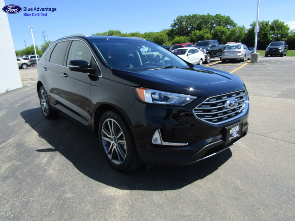 Certified 2019 Ford Edge Titanium w/ Cold Weather Package AWD/4WD image 10