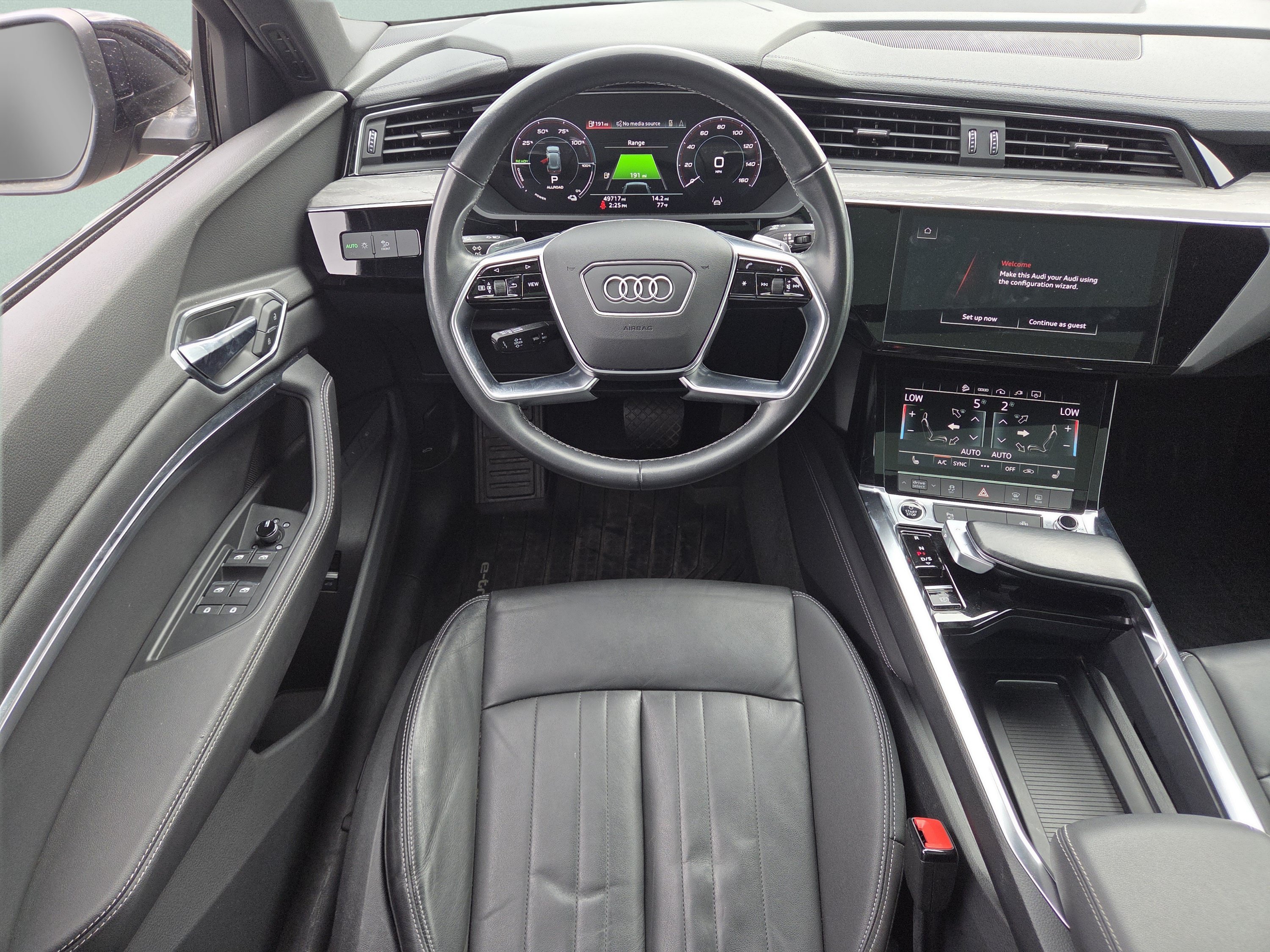 Used 2023 Audi e-tron Premium w/ Convenience Plus Package AWD/4WD image 4