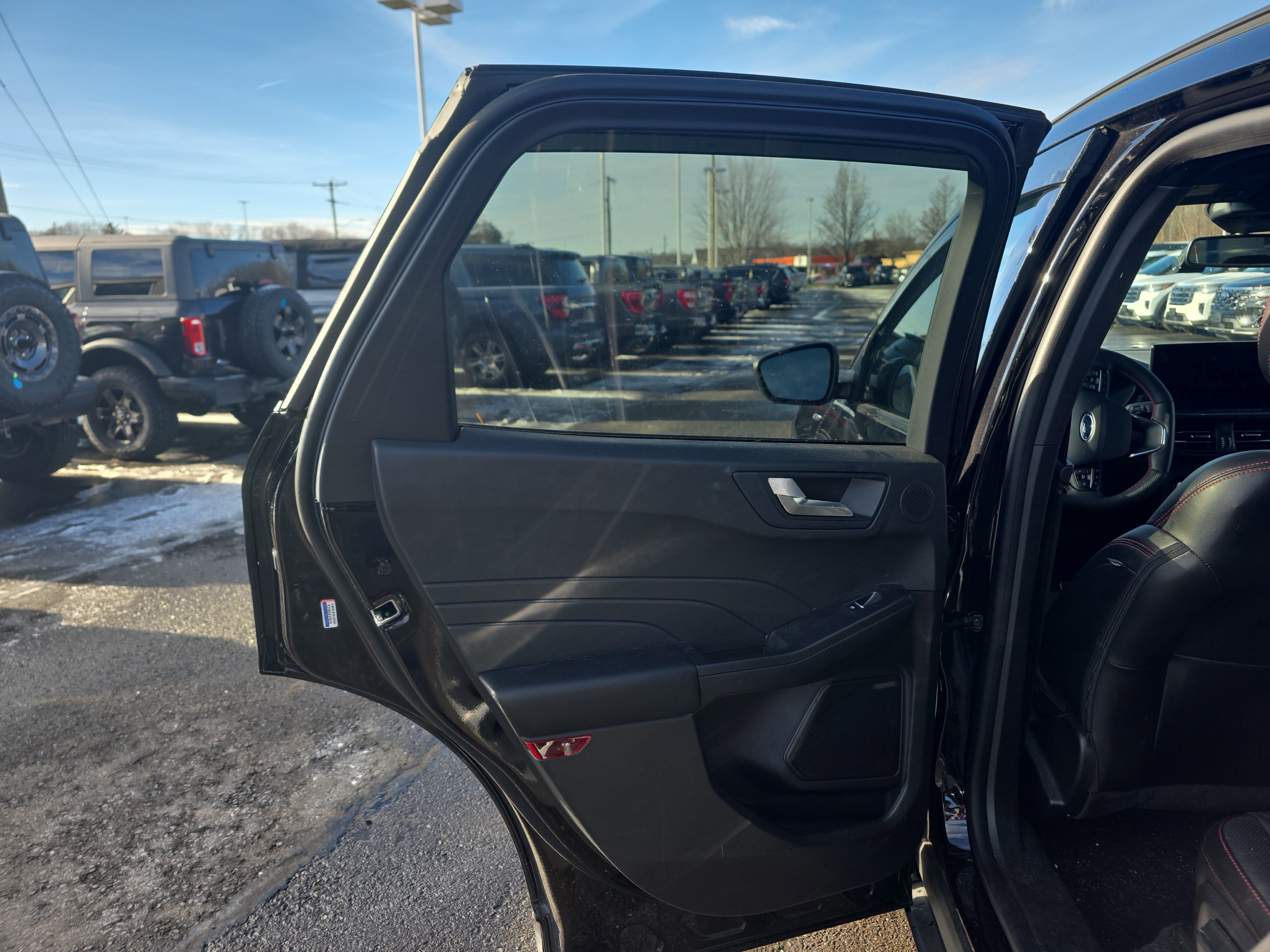 Certified 2023 Ford Escape ST-Line Elite w/ Premium Technology Package image 23