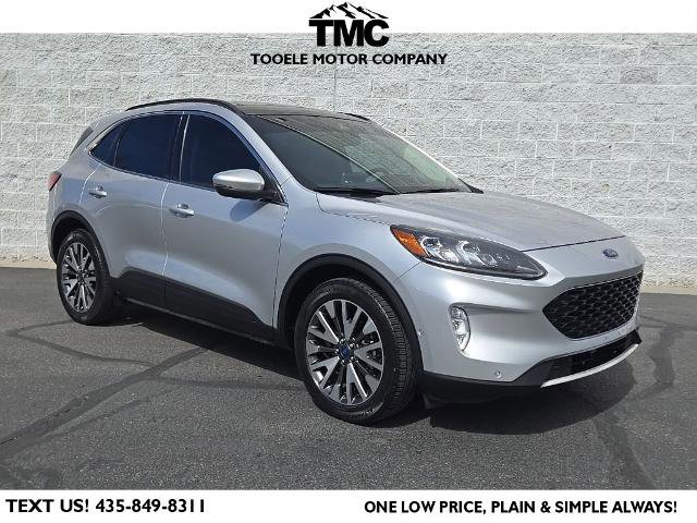 Certified 2020 Ford Escape Titanium AWD/4WD image 1
