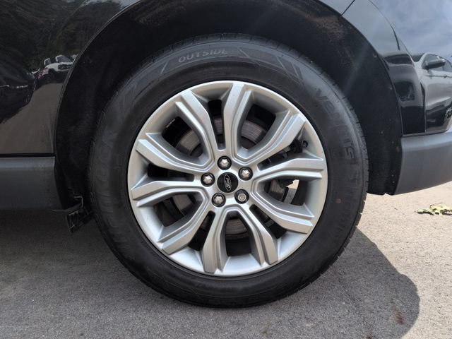Certified 2023 Ford Edge Titanium AWD/4WD image 11