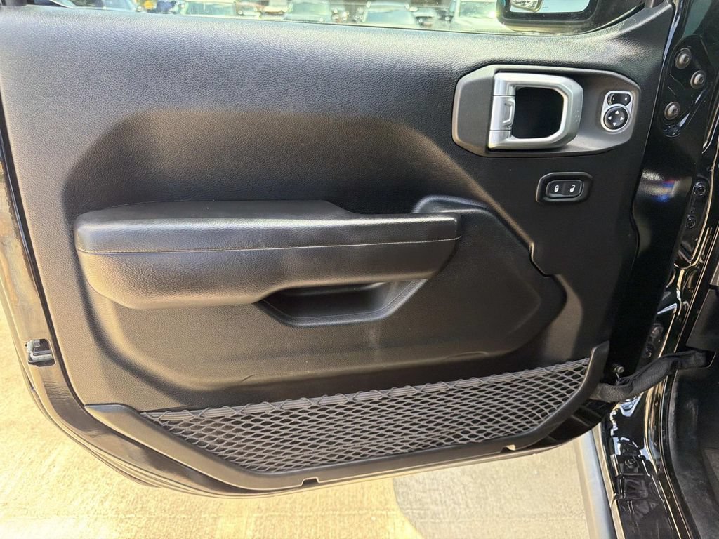 Used 2020 Jeep Wrangler Rubicon AWD/4WD image 21