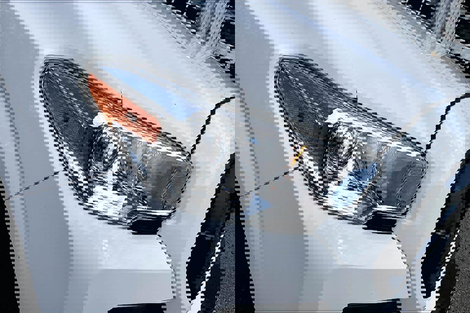 Used 2021 Toyota Tacoma SR w/ SR Convenience Package RWD image 30