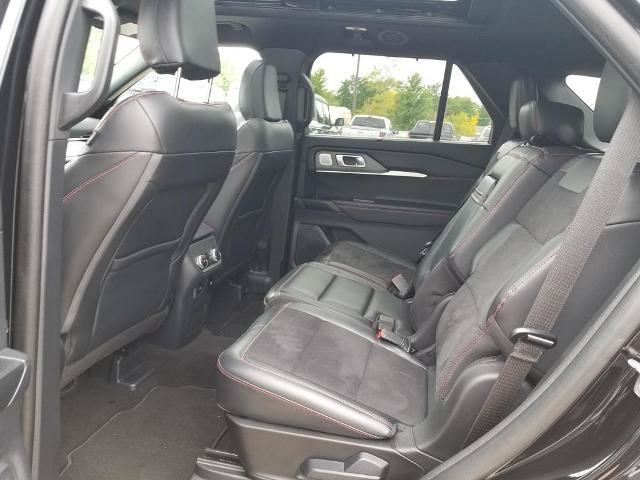 Certified 2025 Ford Explorer ST AWD/4WD image 17