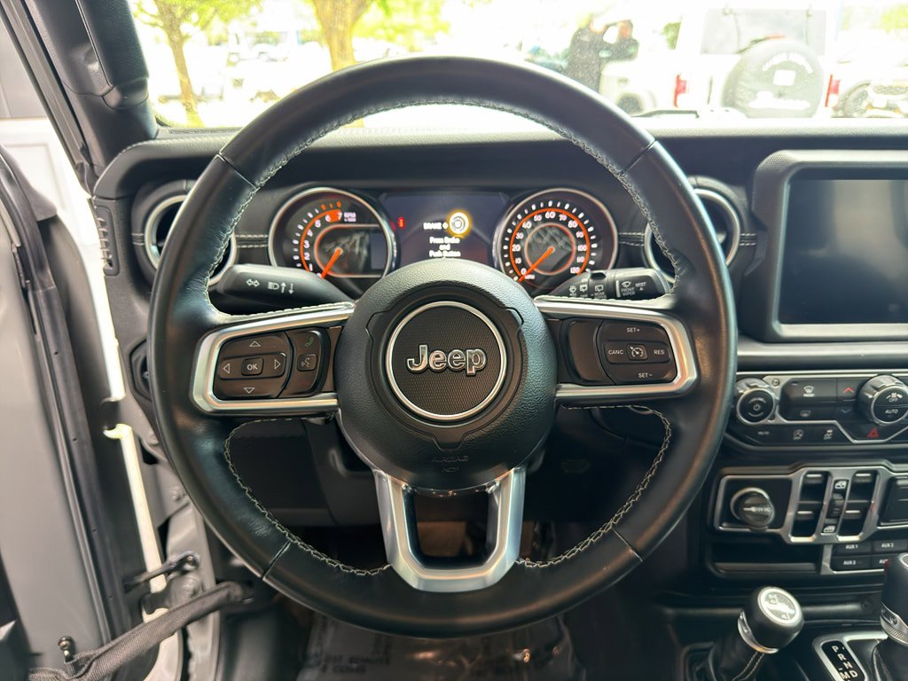 Used 2020 Jeep Wrangler Unlimited Sahara AWD/4WD image 22