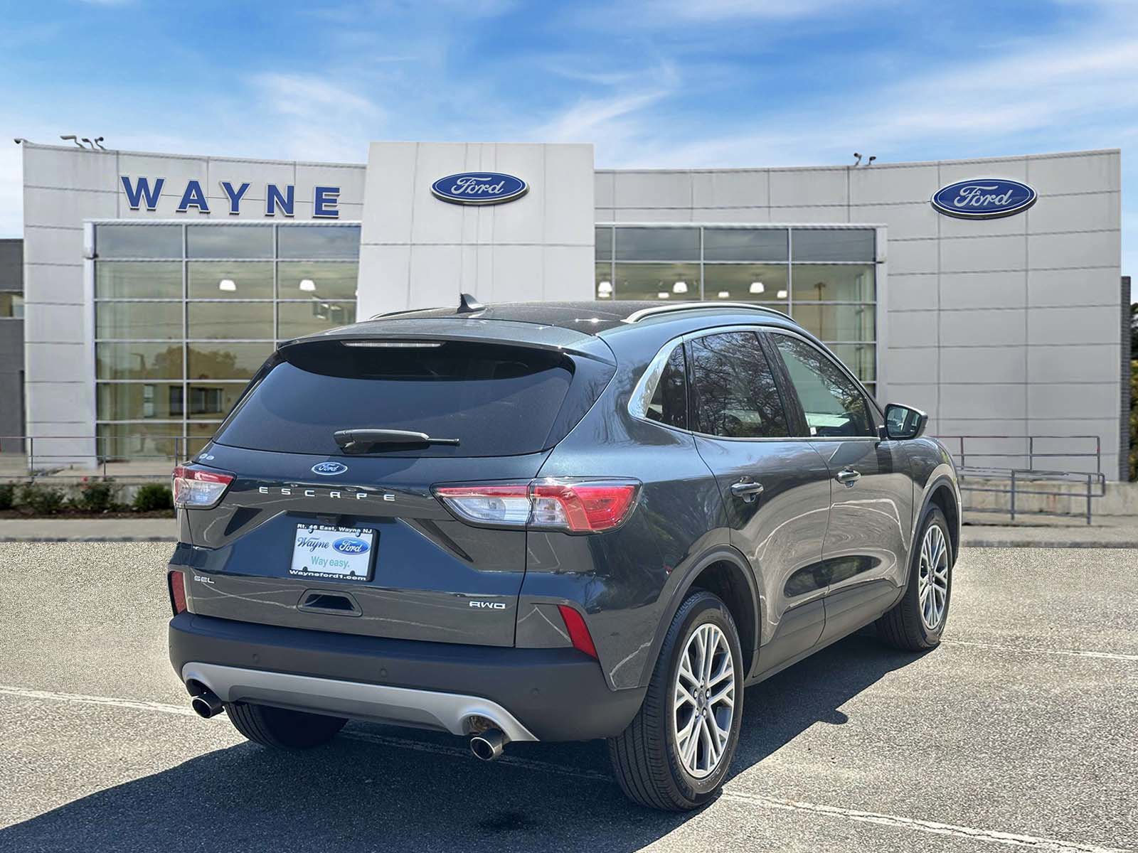 Certified 2022 Ford Escape SEL AWD/4WD image 4