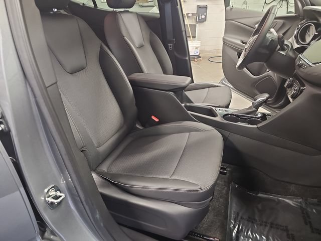 Used 2023 Buick Encore GX Select w/ Sport Touring Package FWD image 10