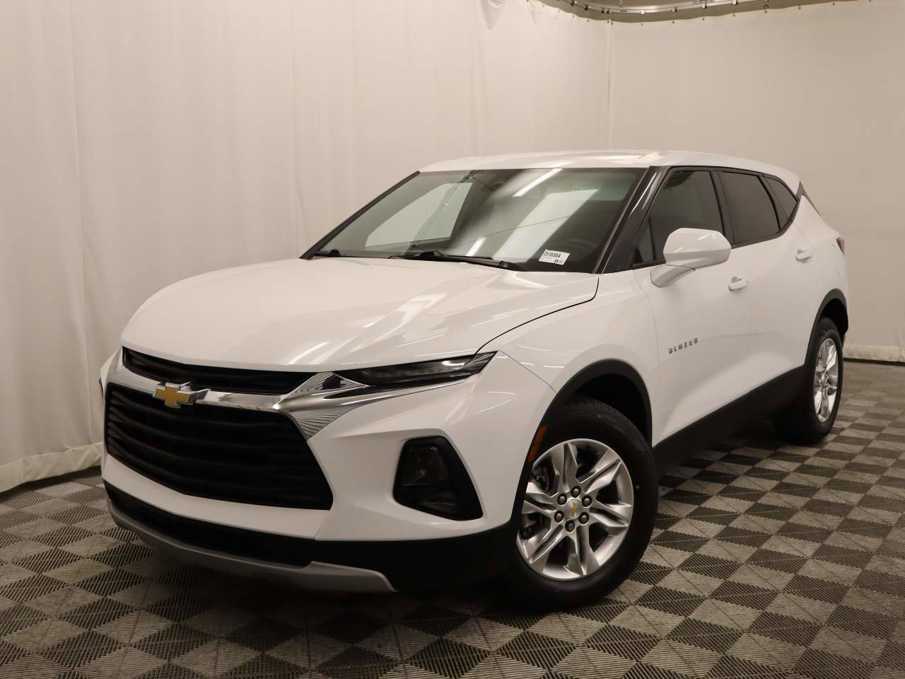 Used 2021 Chevrolet Blazer LT FWD image 1