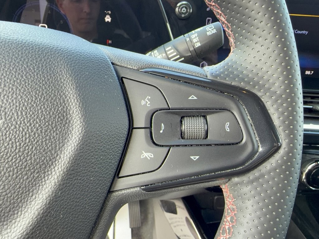 Used 2024 Chevrolet Trax RS w/ Driver Confidence Package image 23