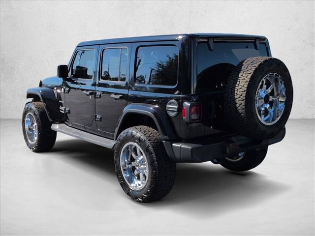 Used 2018 Jeep Wrangler Unlimited Sahara AWD/4WD image 8