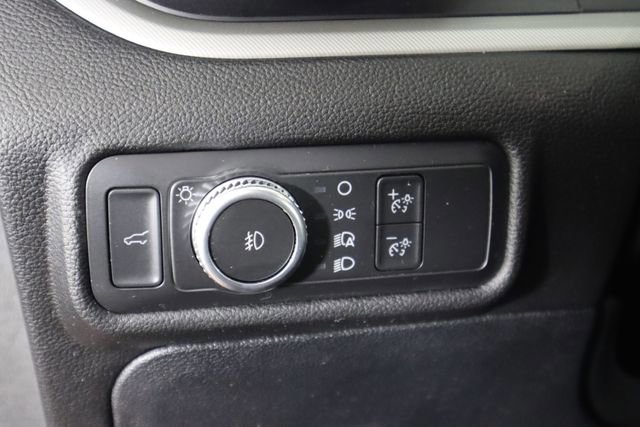 Certified 2022 Ford Explorer XLT w/ Equipment Group 202A image 39