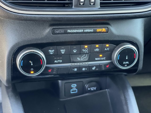 Certified 2022 Ford Escape SEL AWD/4WD image 16