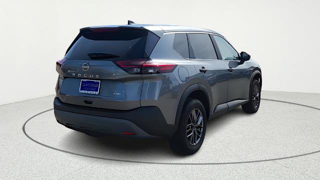 Used 2023 Nissan Rogue S image 8