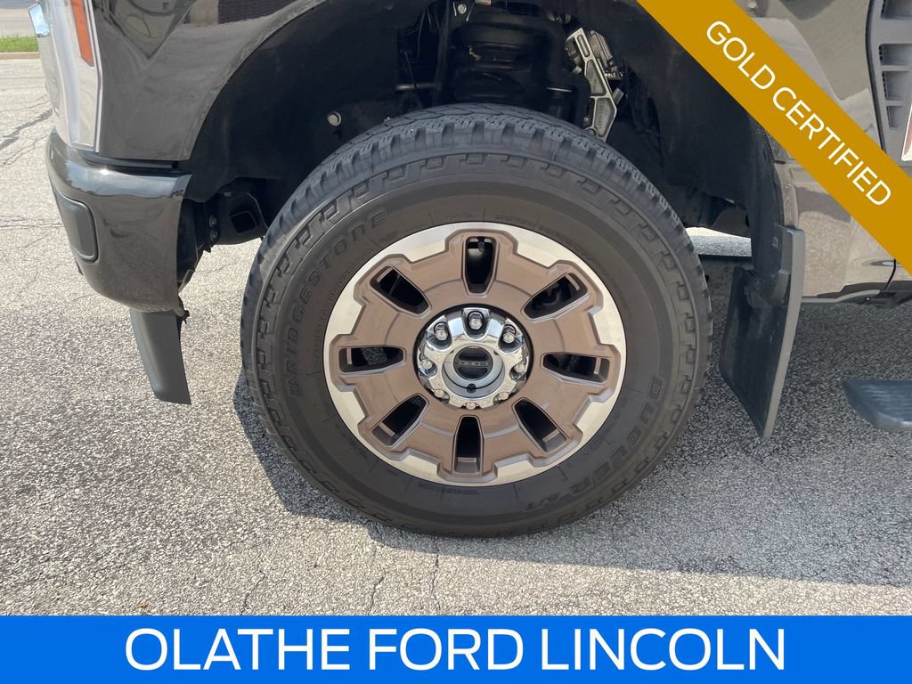 Certified 2025 Ford F350 King Ranch AWD/4WD image 26