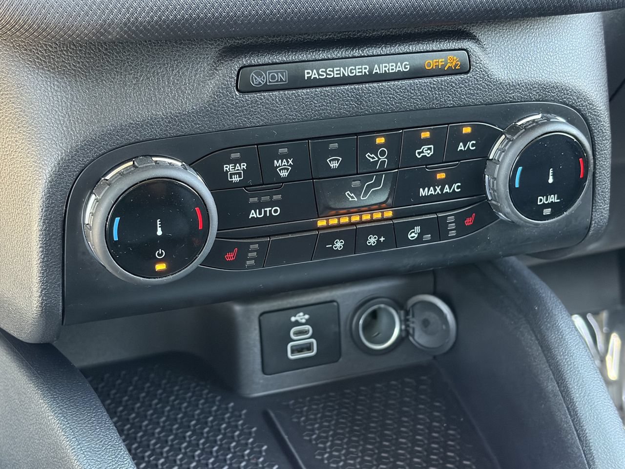 Certified 2024 Ford Bronco Sport Outer Banks AWD/4WD image 28