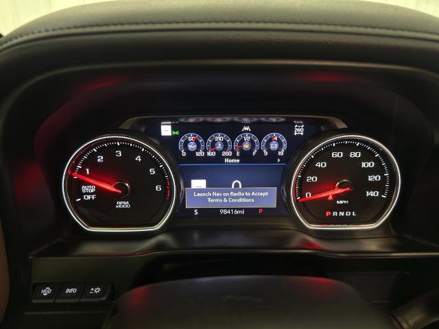 Used 2019 Chevrolet Silverado 1500 High Country w/ Technology Package image 18