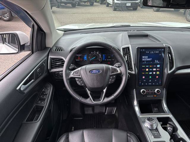 Certified 2022 Ford Edge Titanium AWD/4WD image 7