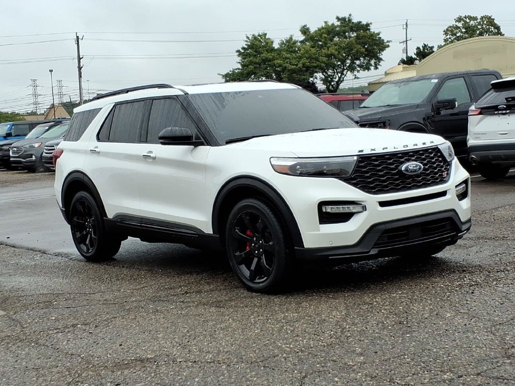 Certified 2023 Ford Explorer ST w/ Equipment Group 401A AWD/4WD image 7