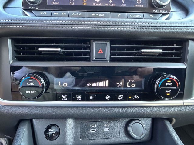Used 2025 Nissan Rogue SV FWD image 12