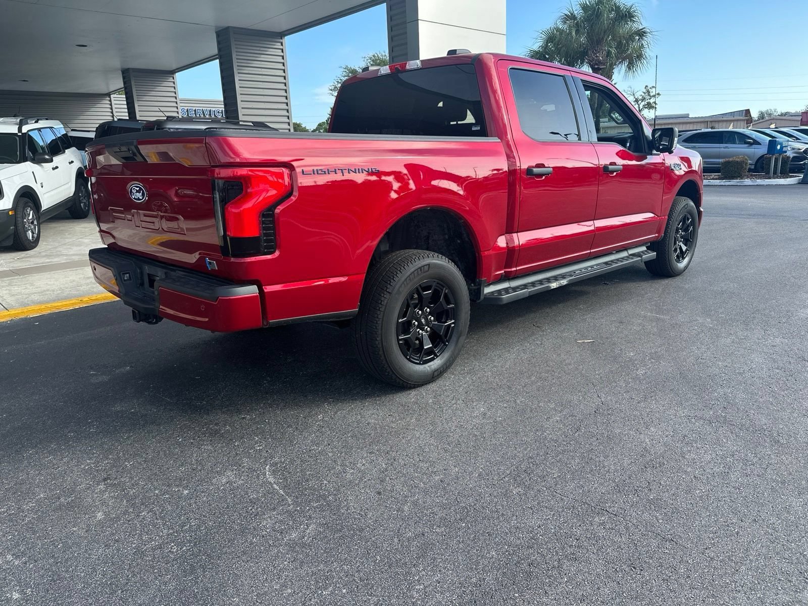 Certified 2025 Ford F150 Lightning XLT AWD/4WD image 5
