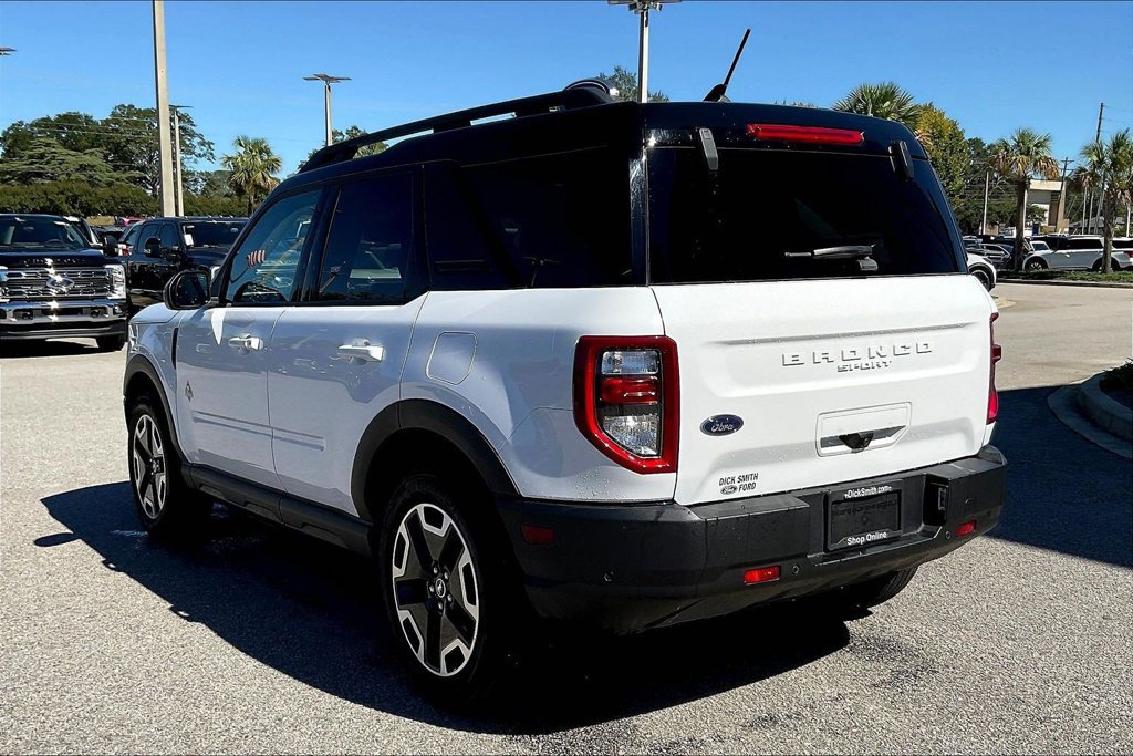 Certified 2024 Ford Bronco Sport Outer Banks w/ Tech Package AWD/4WD image 4