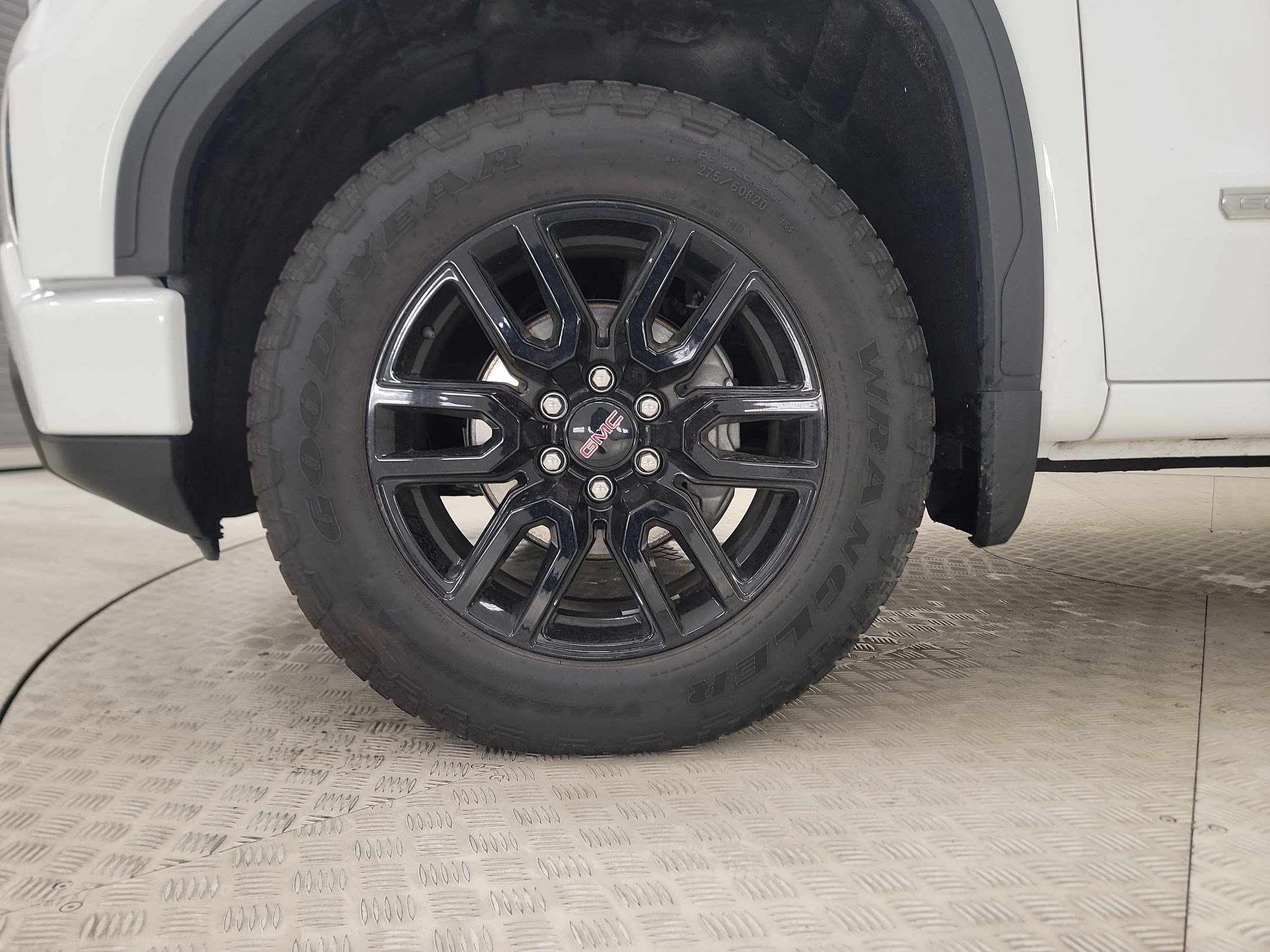 Used 2024 GMC Sierra 1500 Elevation AWD/4WD image 8