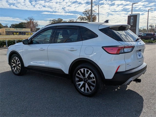 Certified 2020 Ford Escape SE Sport image 3