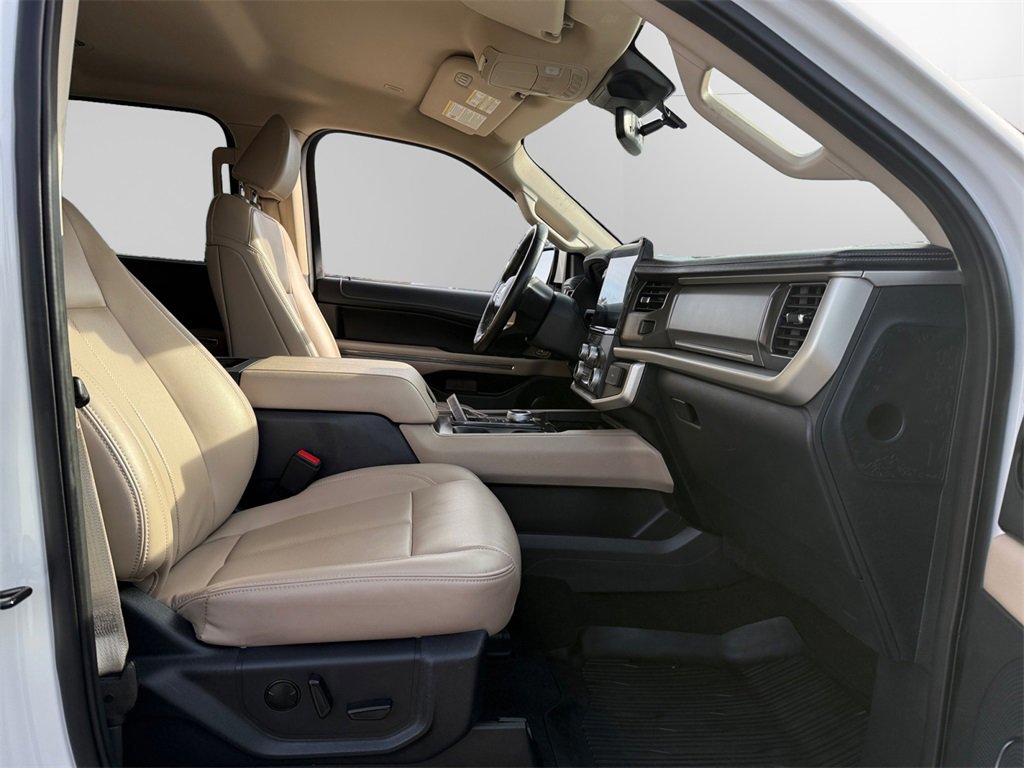 Certified 2024 Ford Expedition Max XLT image 15