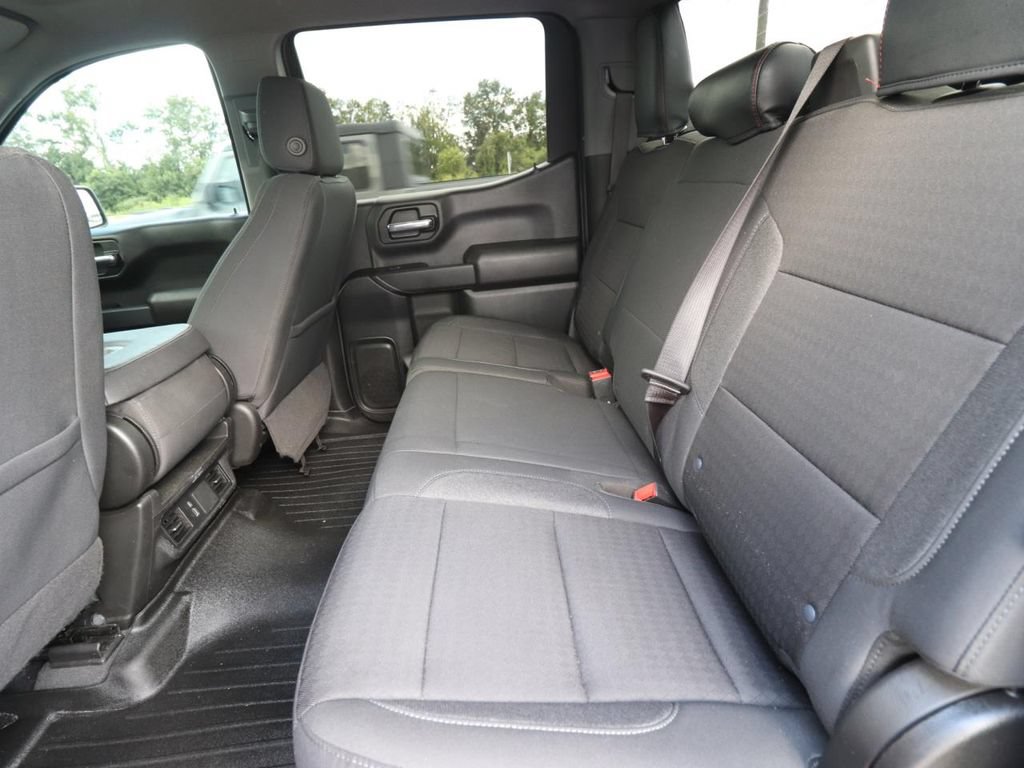 Used 2024 Chevrolet Silverado 1500 Custom w/ Turbomax Blackout Package RWD image 9
