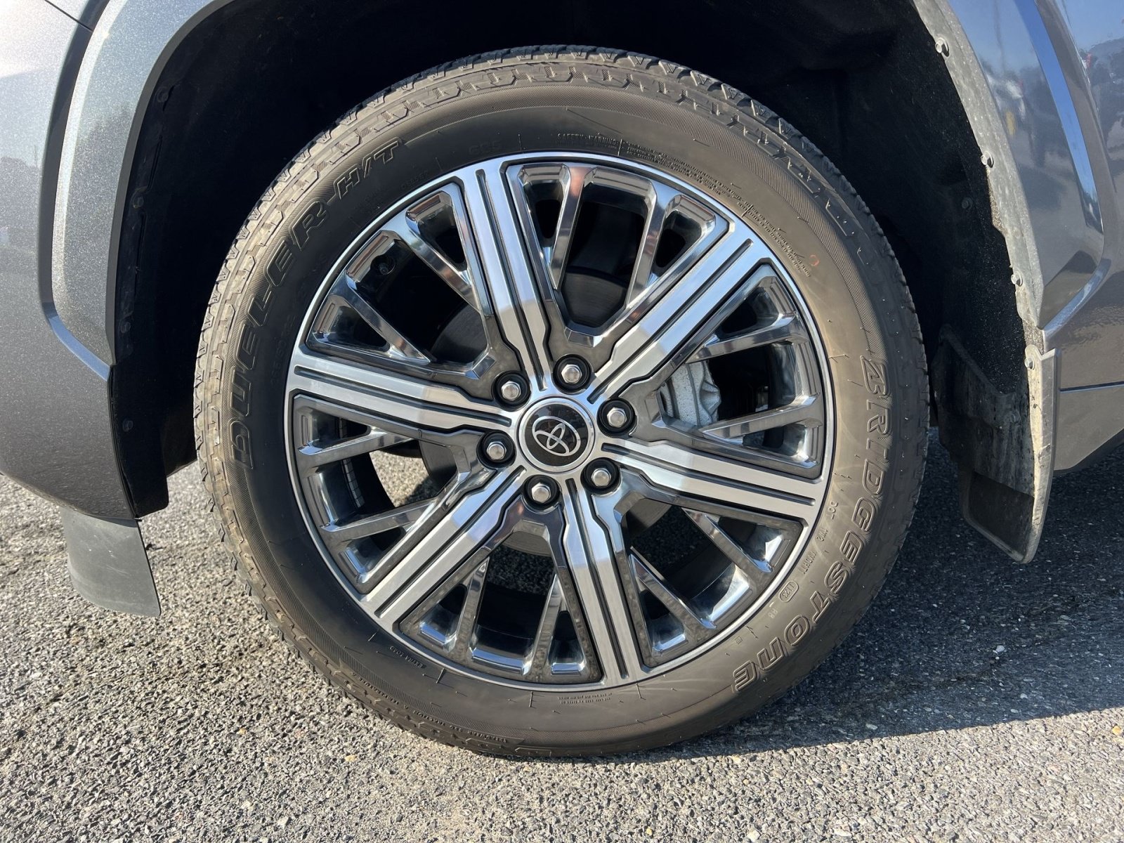 Used 2023 Toyota Sequoia Capstone AWD/4WD image 12