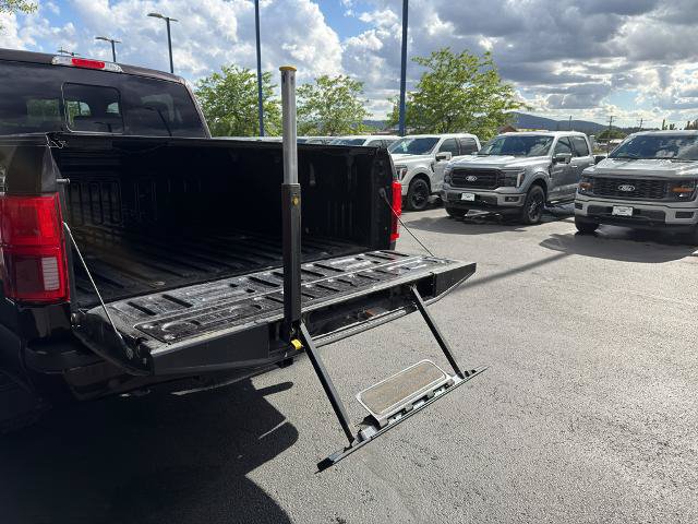 Certified 2018 Ford F150 Lariat w/ Equipment Group 502A Luxury AWD/4WD image 18