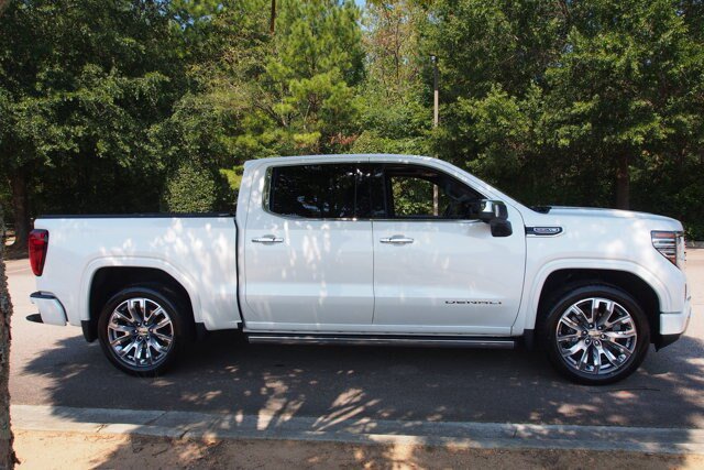 Used 2024 GMC Sierra 1500 Denali AWD/4WD image 10