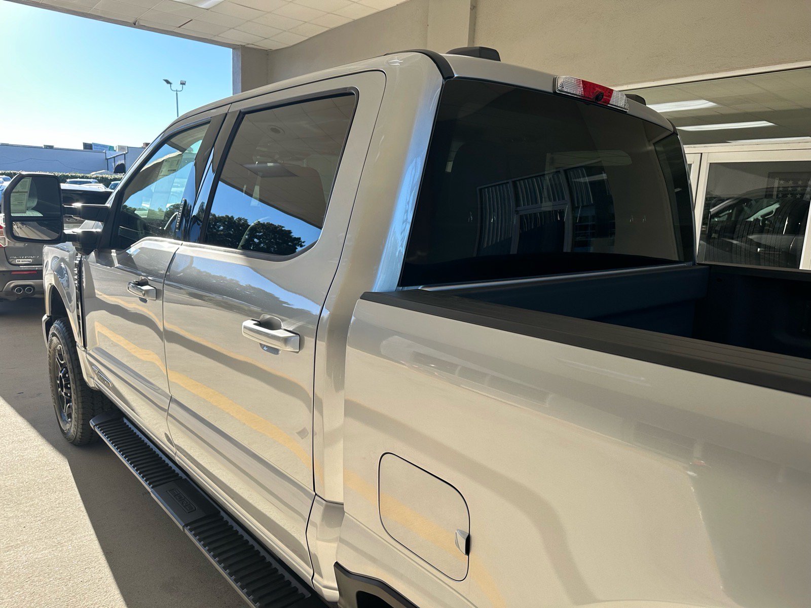 Certified 2023 Ford F250 XLT w/ XLT Premium Package AWD/4WD image 14