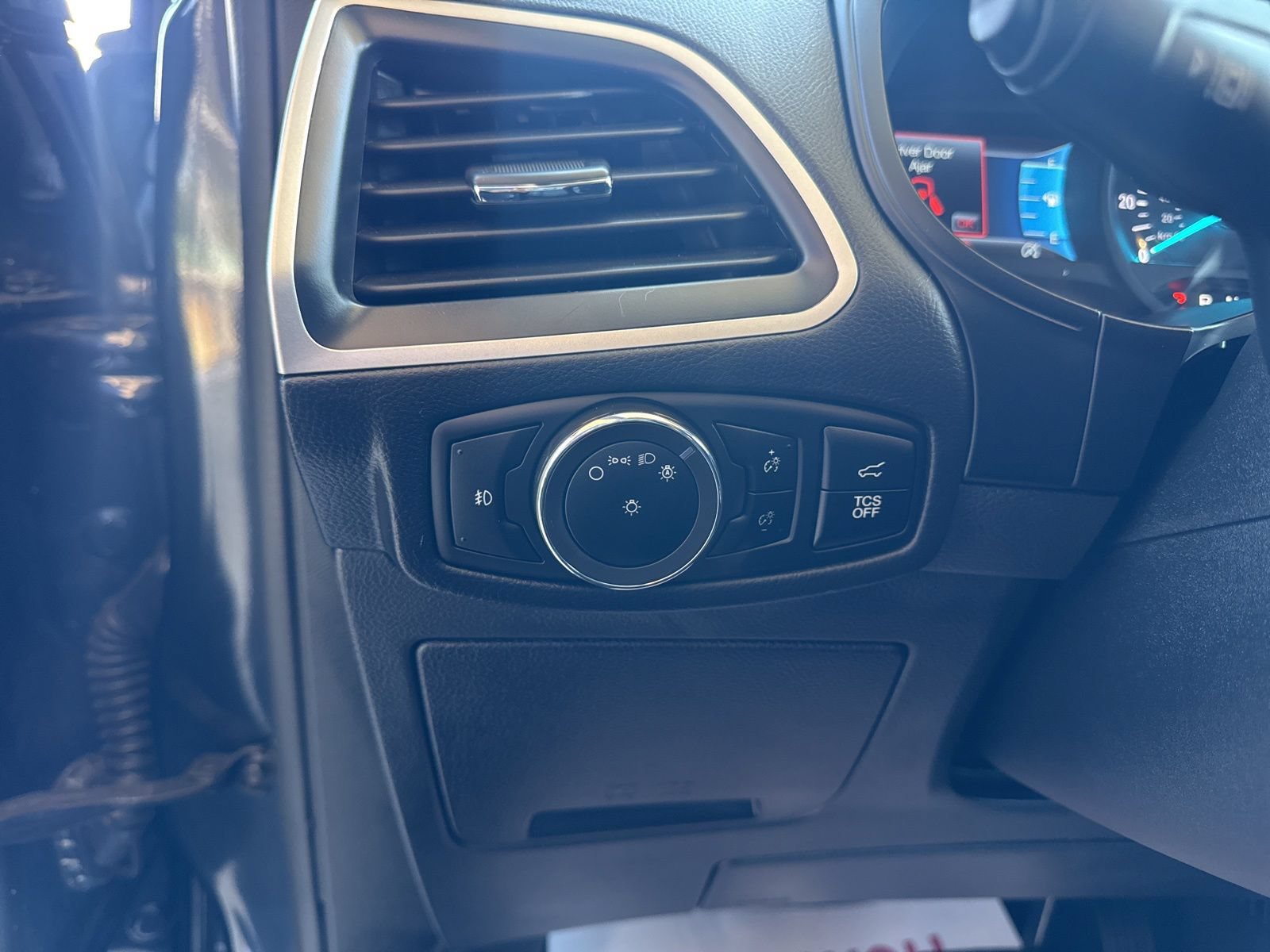 Certified 2024 Ford Edge SEL w/ Convenience Package AWD/4WD image 26